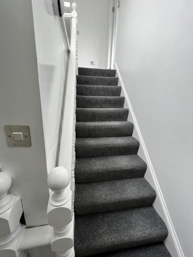 Lovely 2 Bedroom Flat With Roof Terrace In London Nw6 Exterior photo
