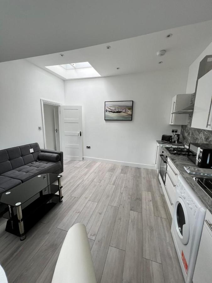 Lovely 2 Bedroom Flat With Roof Terrace In London Nw6 Exterior photo