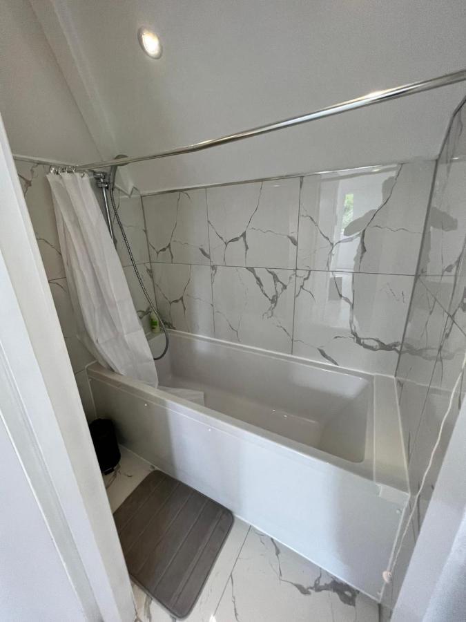Lovely 2 Bedroom Flat With Roof Terrace In London Nw6 Exterior photo